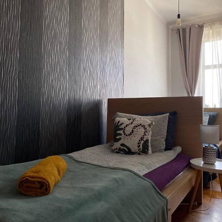 Real Vip Hostel Красков Екстериор снимка