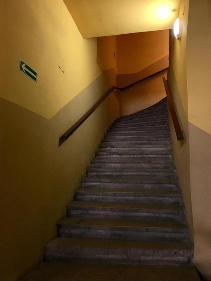 Real Vip Hostel Красков Екстериор снимка