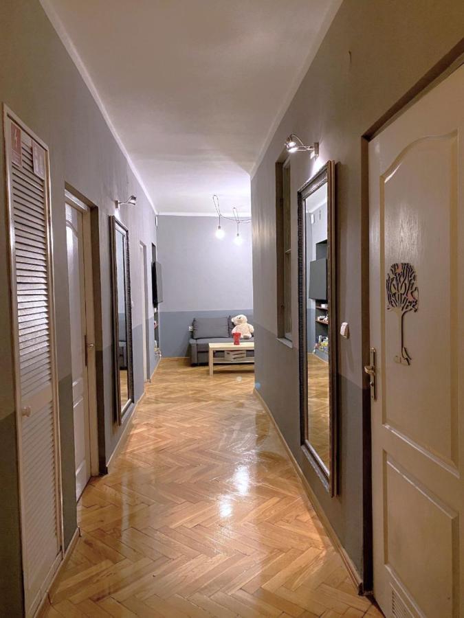 Real Vip Hostel Красков Екстериор снимка
